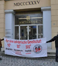 Werbung f&uuml;r die Forderungen vor dem Jobcenter